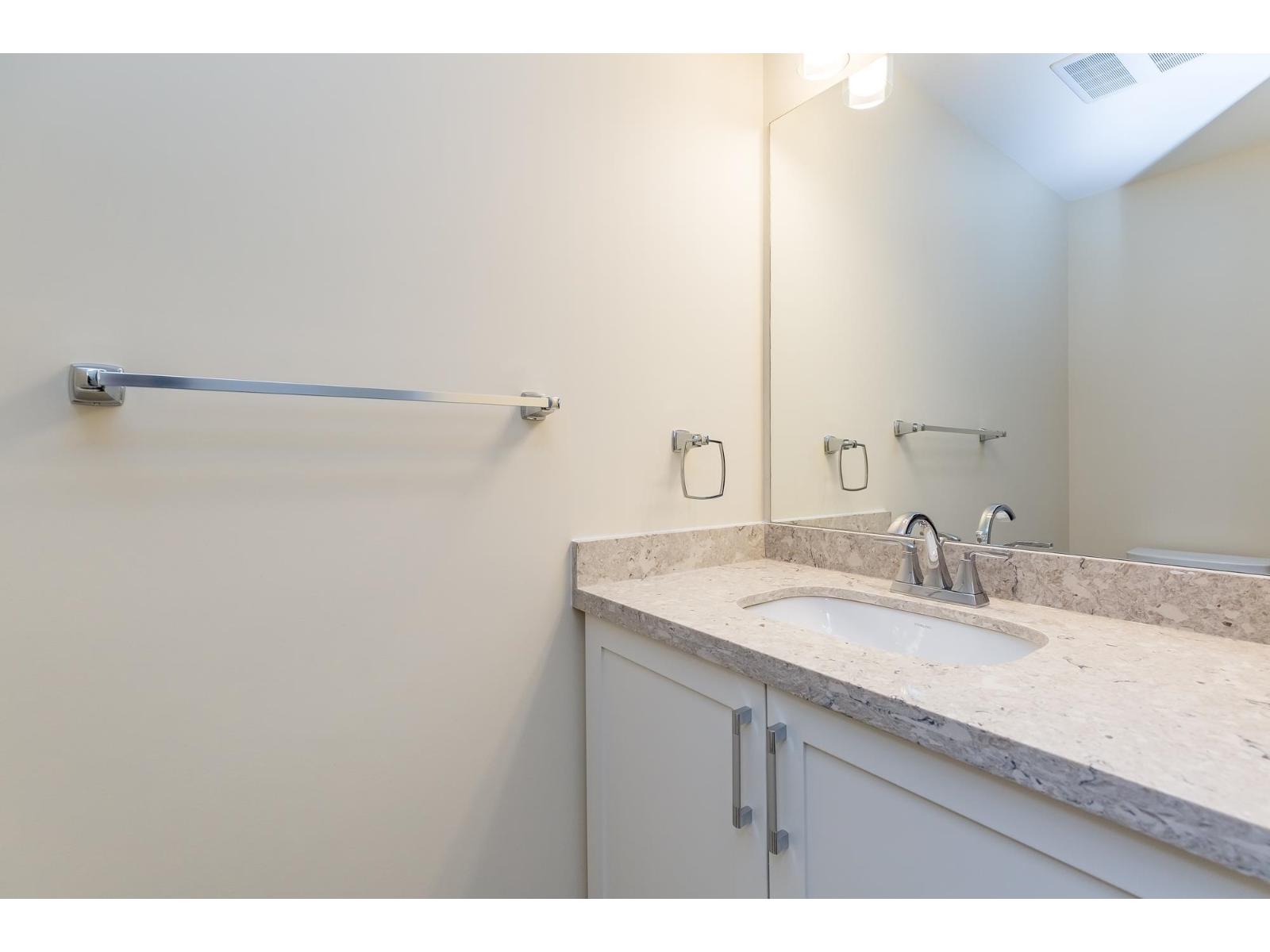 5 8567 204 Street Property Photo 20