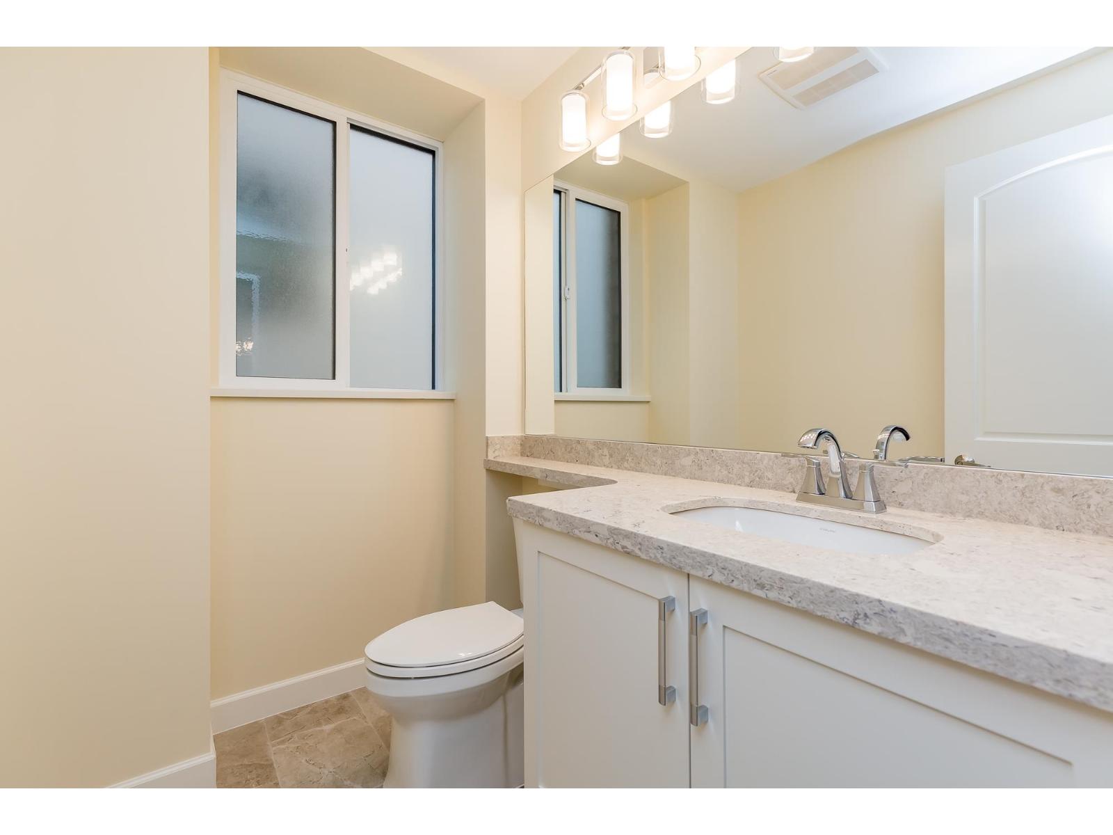 5 8567 204 Street Property Photo 23