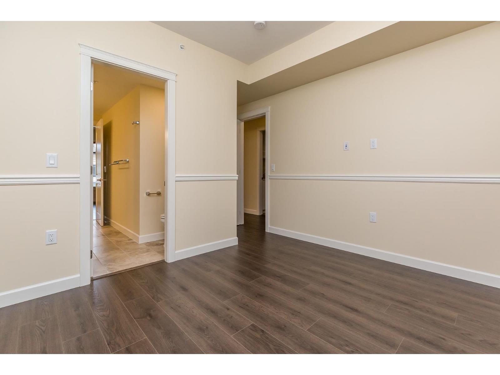 5 8567 204 Street Property Photo 30