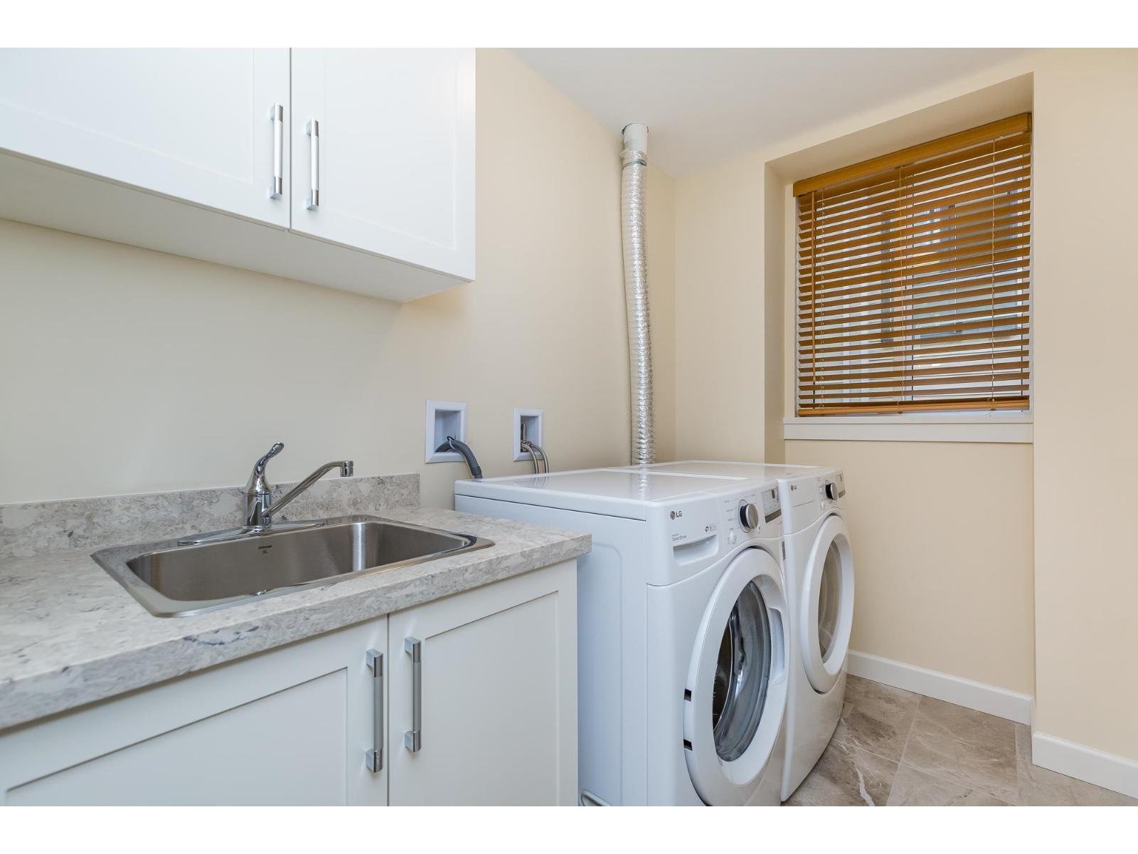 5 8567 204 Street Property Photo 31