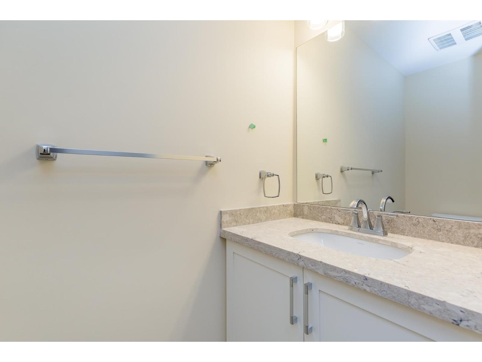 5 8567 204 Street Property Photo 36