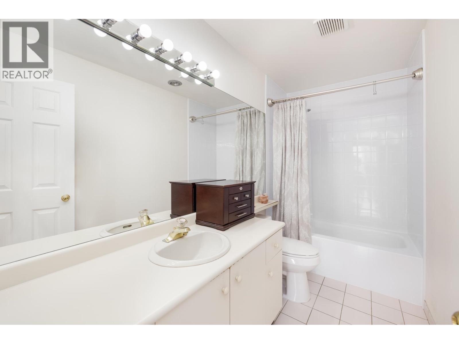 1106 5885 Olive Avenue Property Photo 15