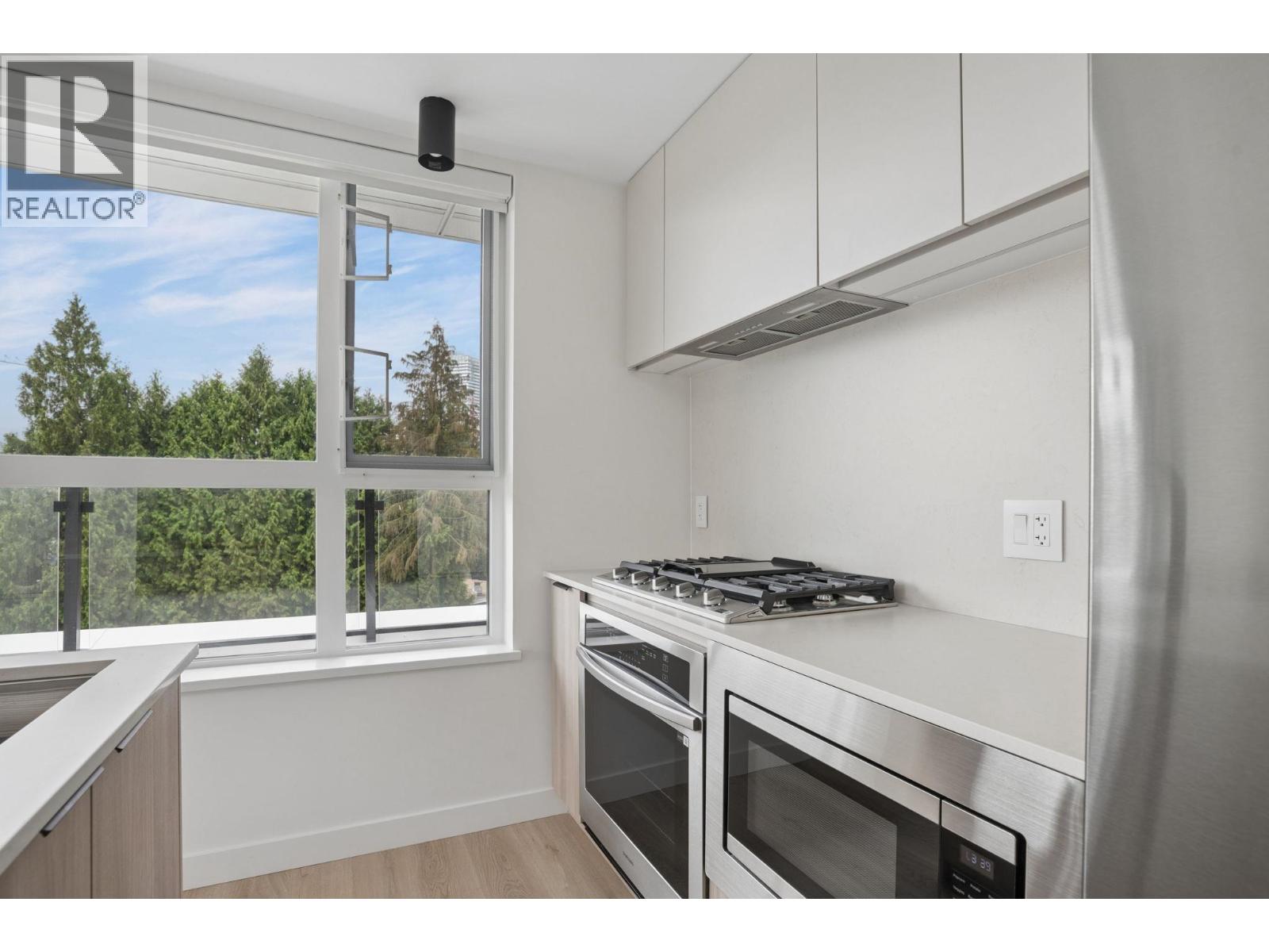 513 623 Kemsley Avenue Property Photo 10