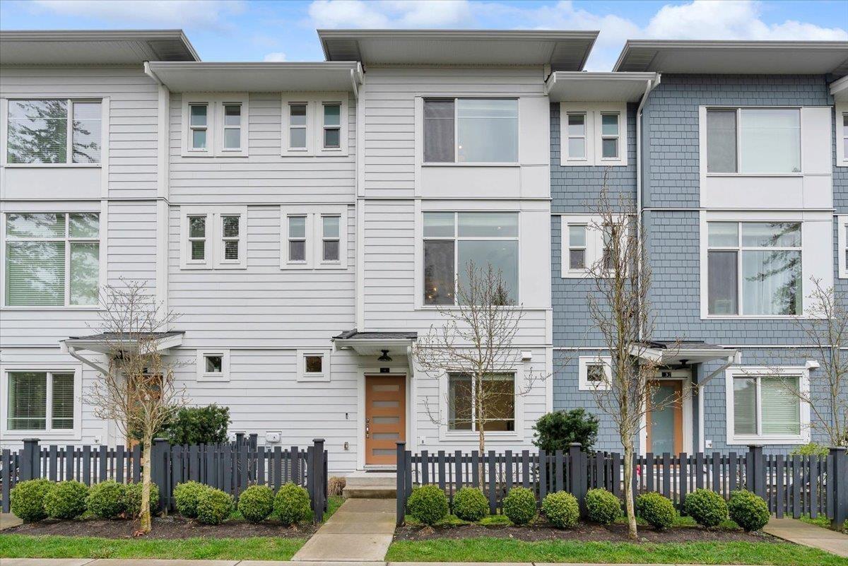 4 2328 167a Street Property Photo 1