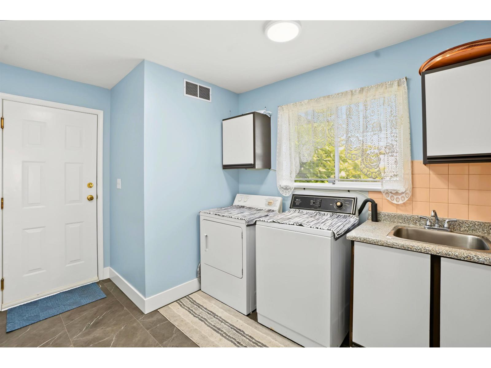 15578 112a Avenue Property Photo 31