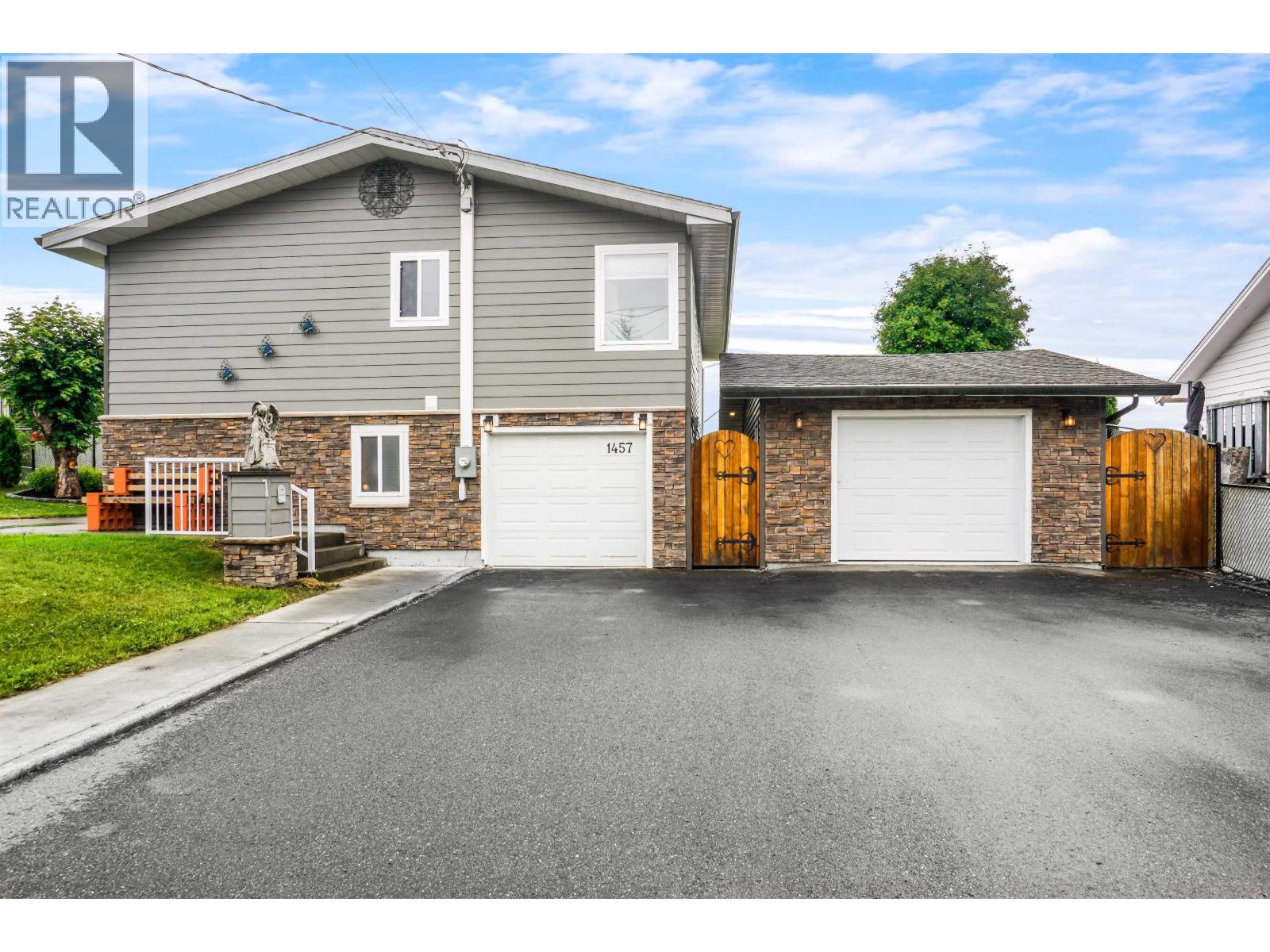1457 Albatross Avenue Property Photo 3