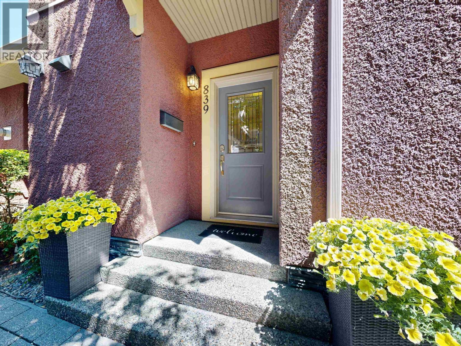 839 W 14th Avenue Property Photo 3