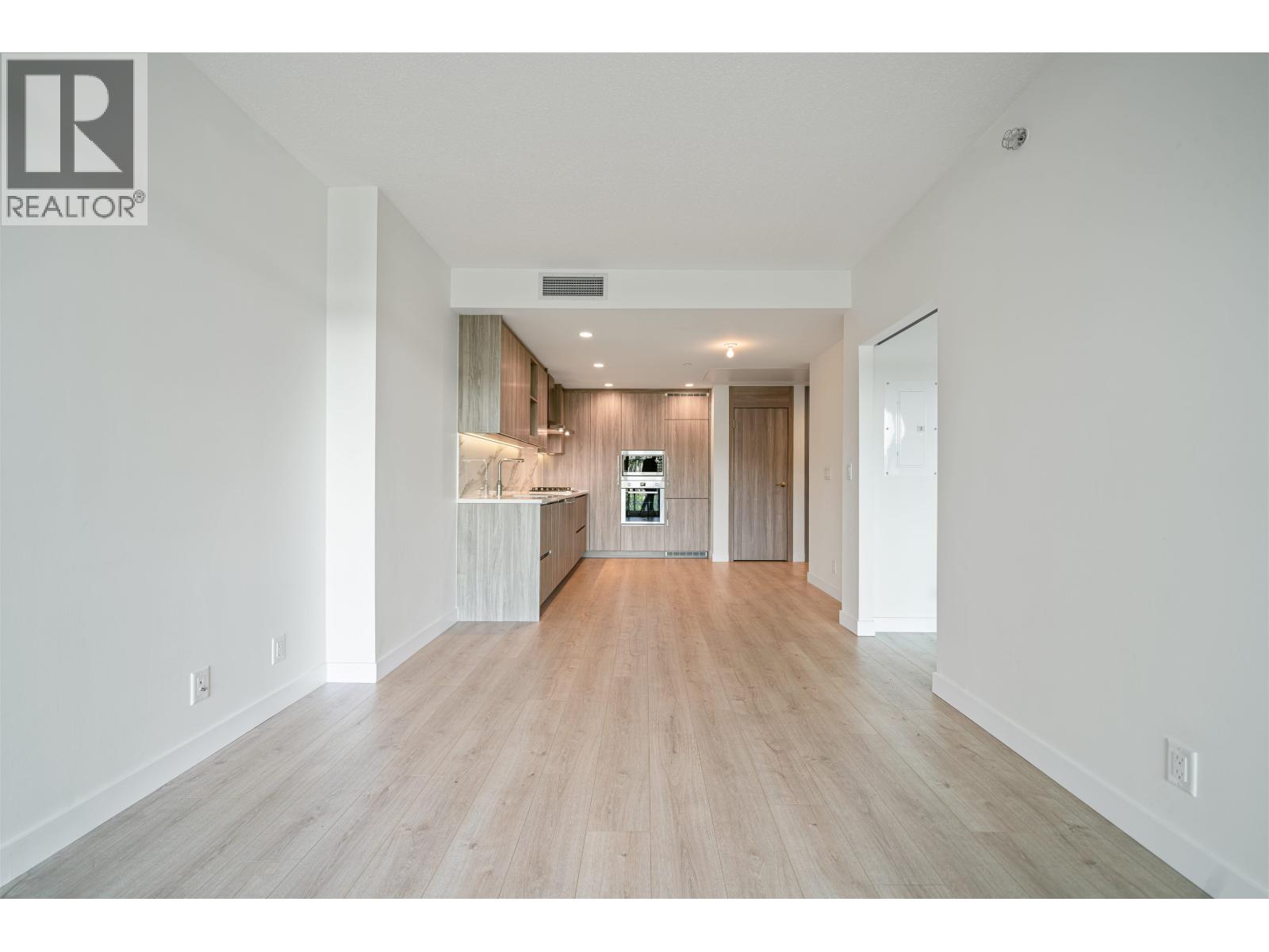 505 4890 Lougheed Highway Property Photo 10