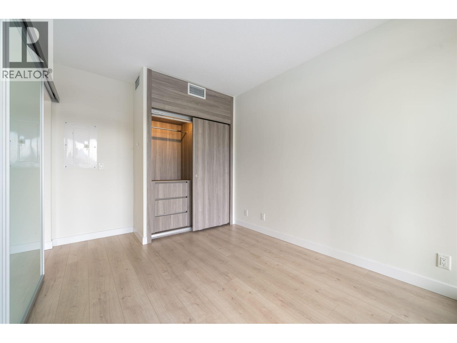 505 4890 Lougheed Highway Property Photo 13