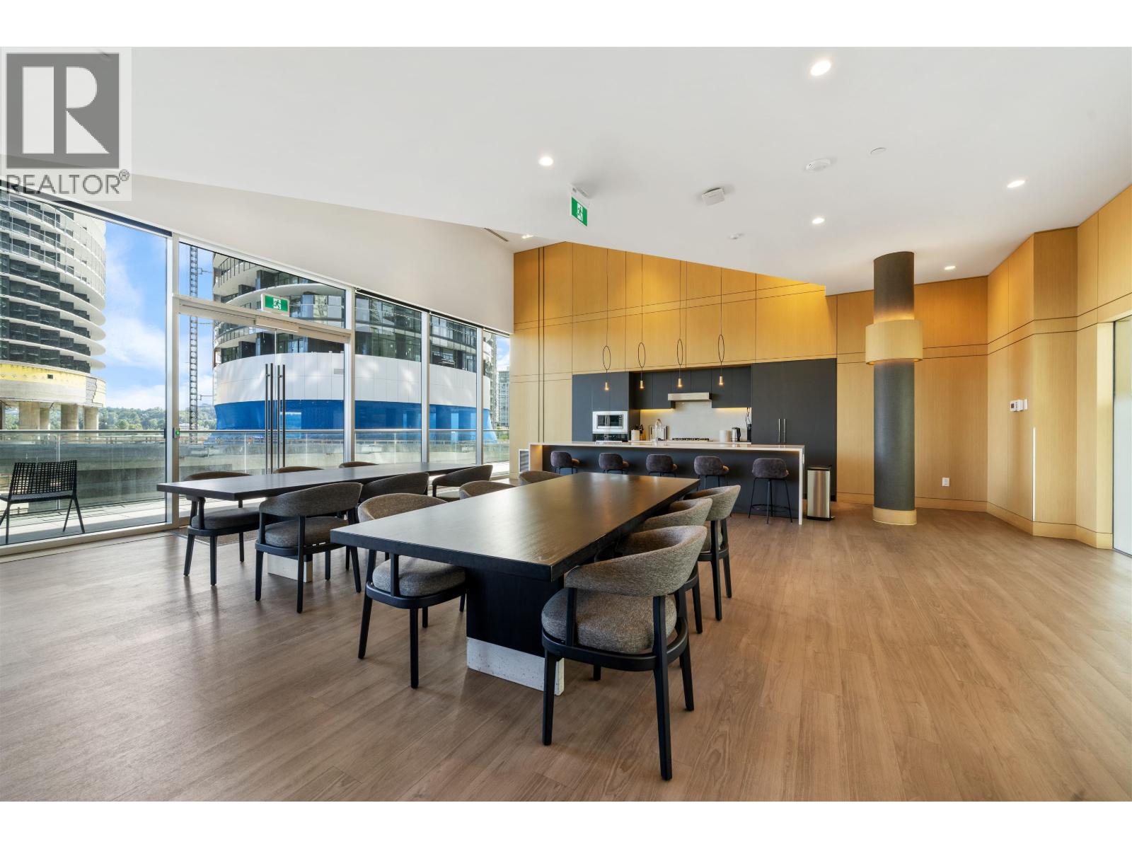 505 4890 Lougheed Highway Property Photo 17