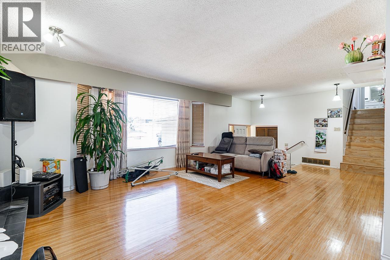9071 No. 4 Road Property Photo 5