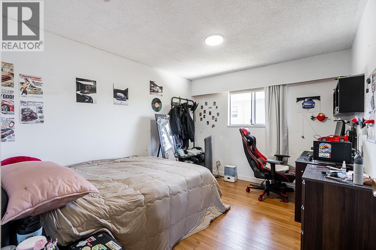 9071 No. 4 Road Property Photo 11