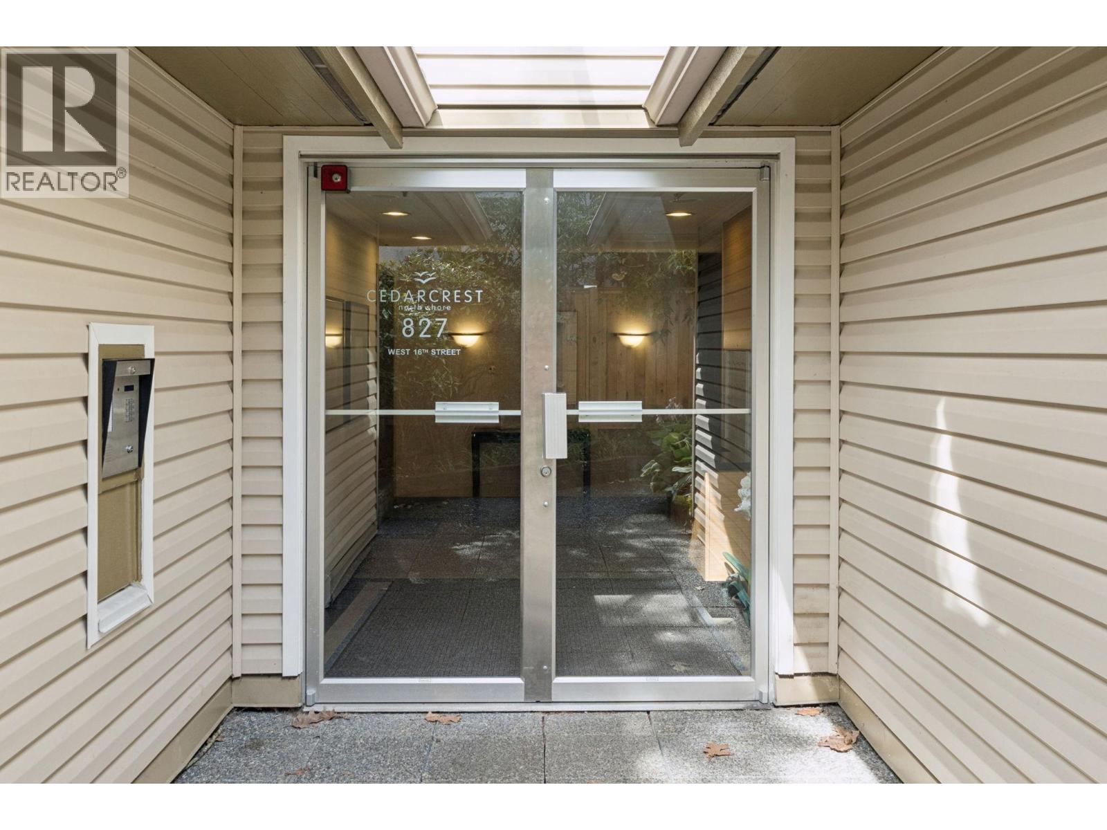 304 827 W 16th Street Property Photo 14