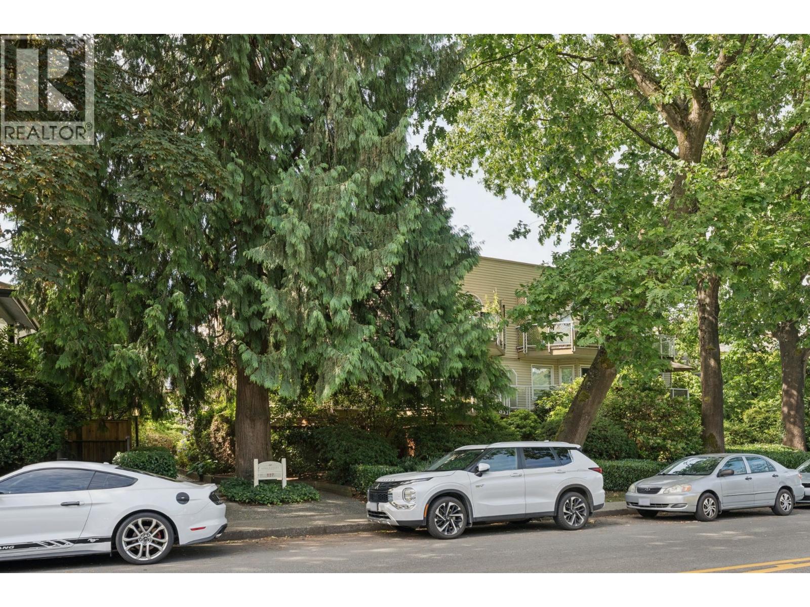 304 827 W 16th Street Property Photo 18