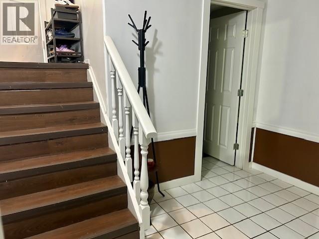 5208 43 Street Property Photo 6