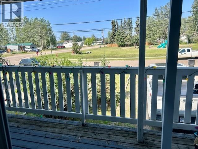 5208 43 Street Property Photo 13