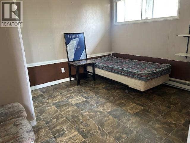 5208 43 Street Property Photo 23