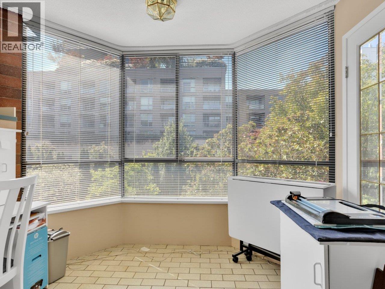 206 2140 Briar Avenue Property Photo 15