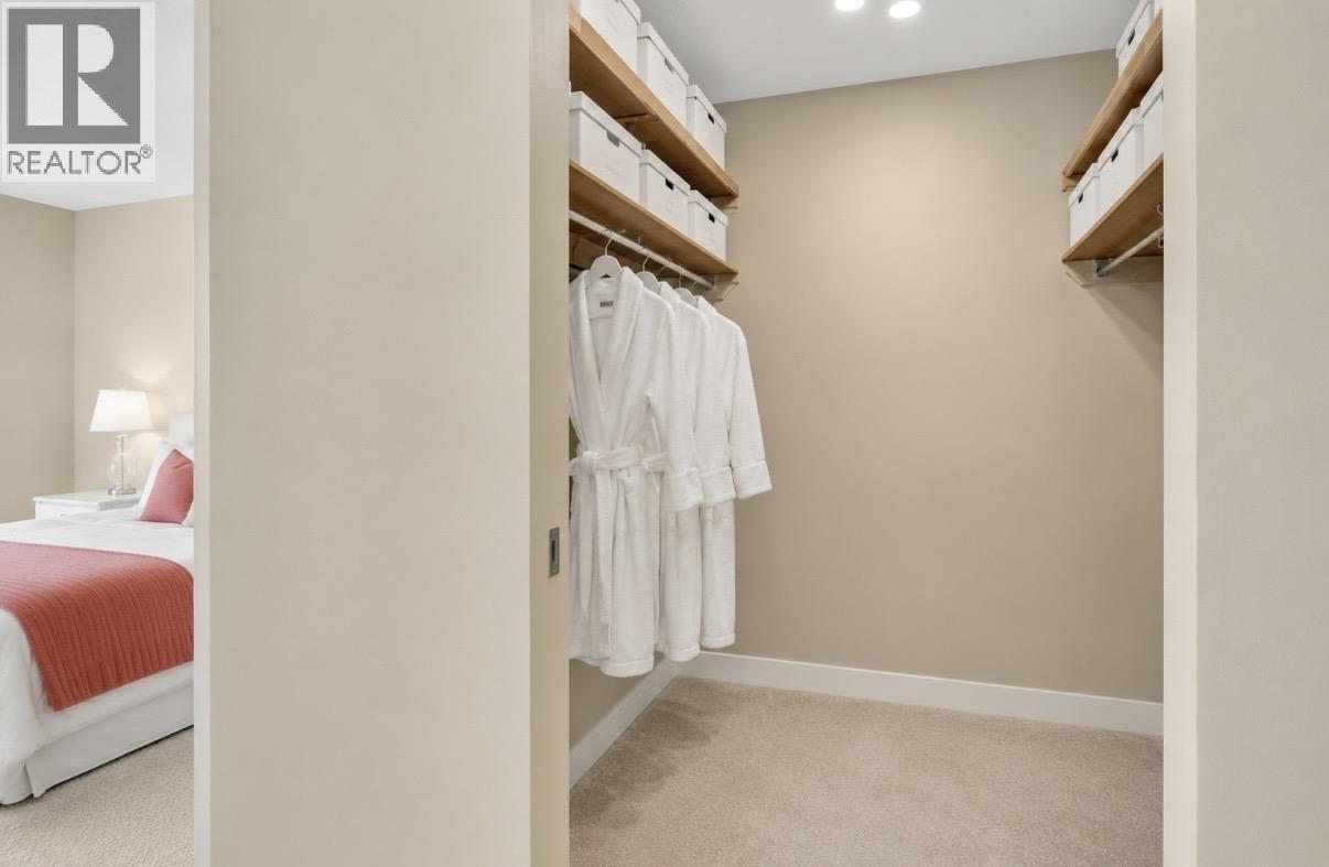206 2140 Briar Avenue Property Photo 33