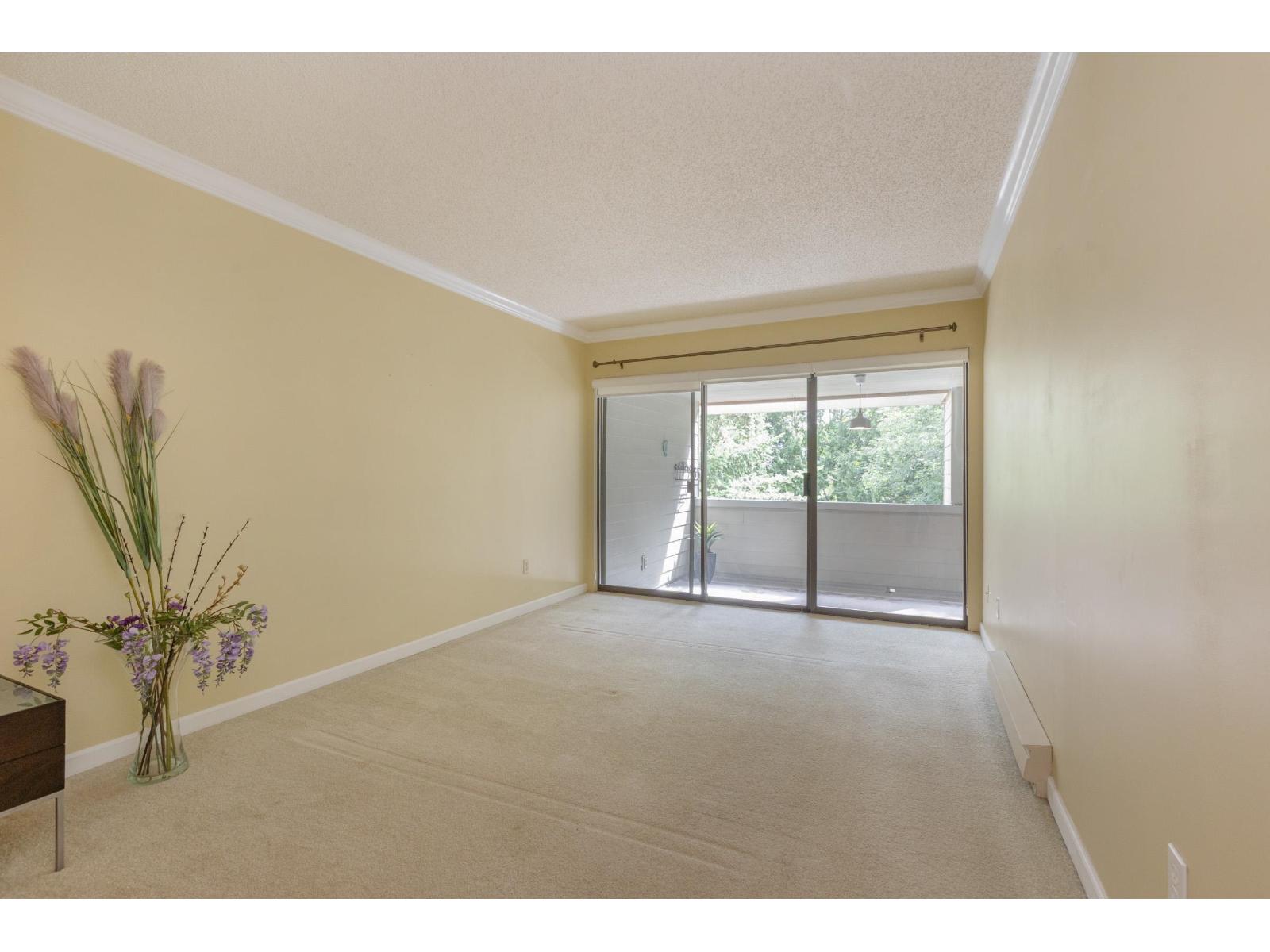 211 15282 19 Avenue Property Photo 17