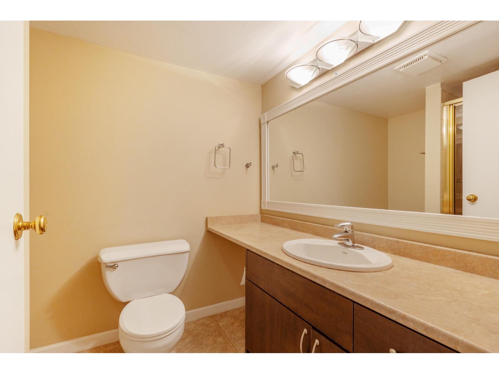 211 15282 19 Avenue Property Photo 19