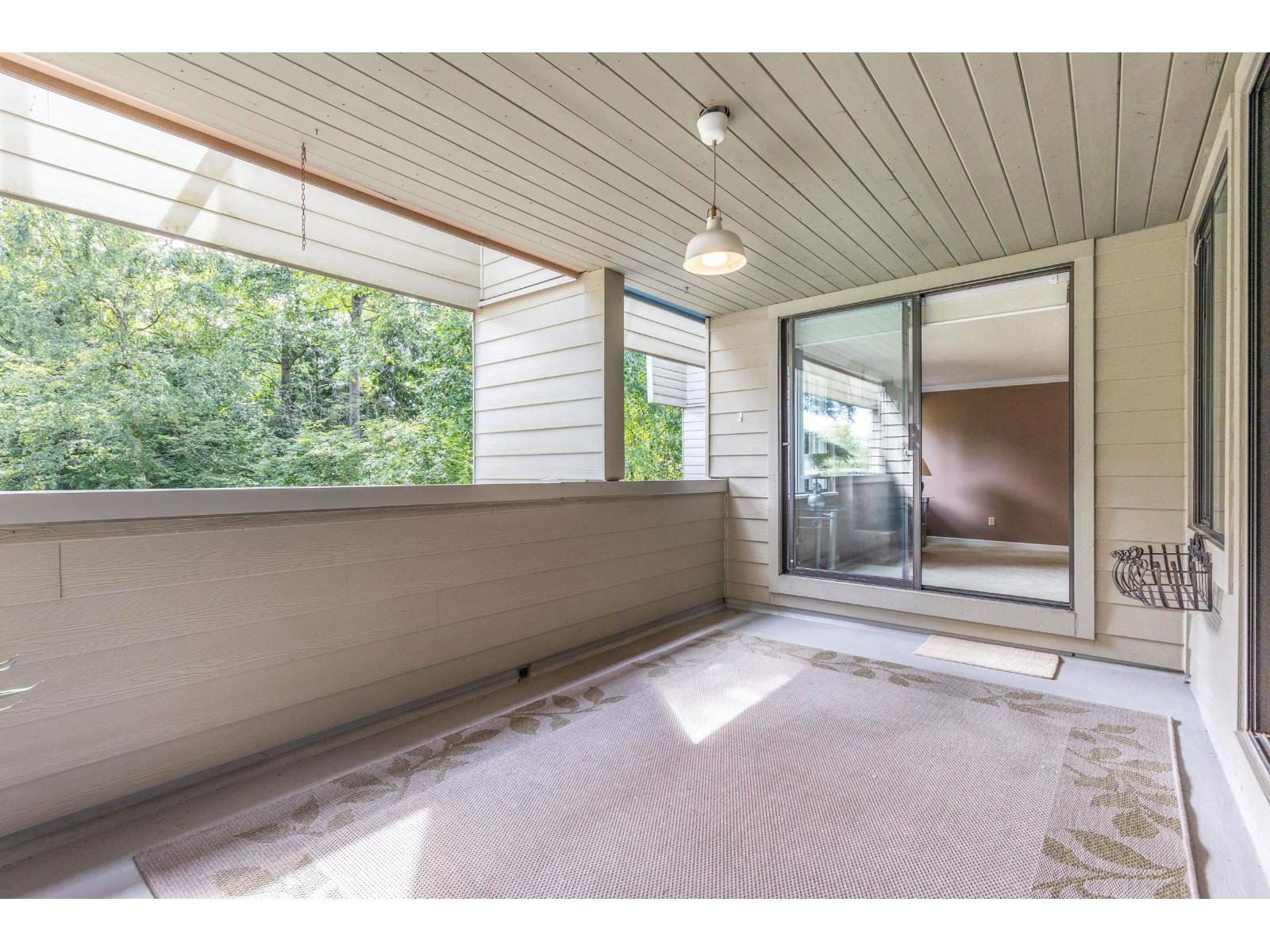 211 15282 19 Avenue Property Photo 26