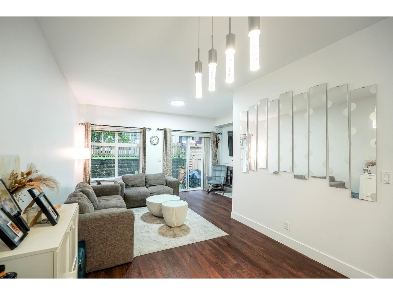 100 6299 144 Street Property Photo 10