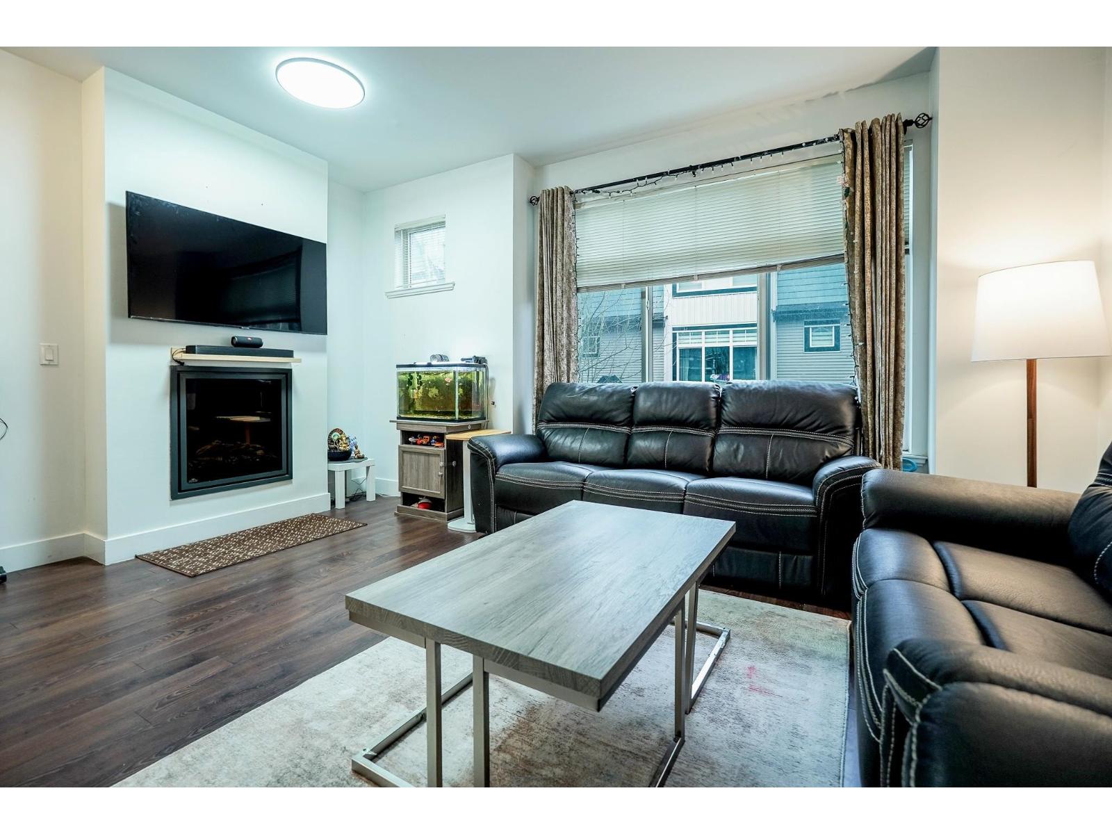 100 6299 144 Street Property Photo 14