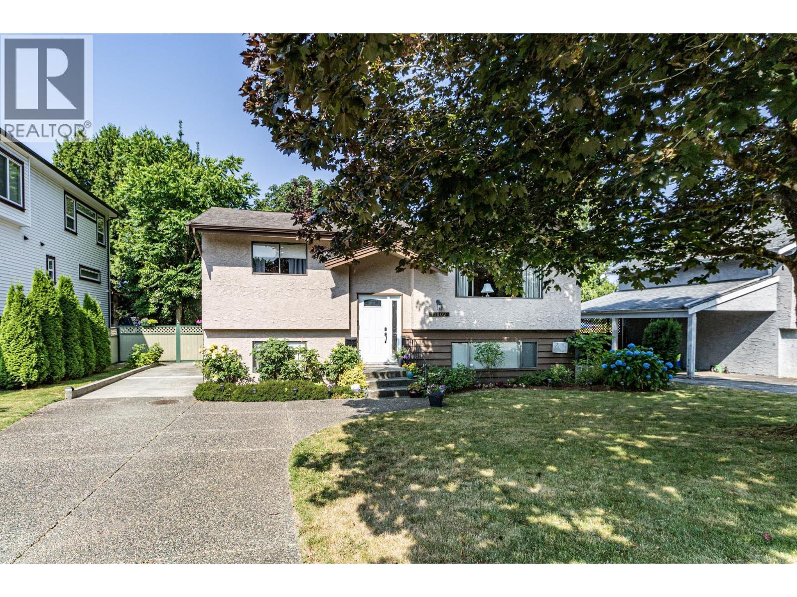 11809 230 Street Property Photo 2