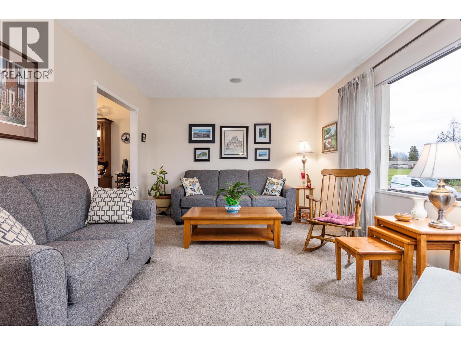 11809 230 Street Property Photo 7
