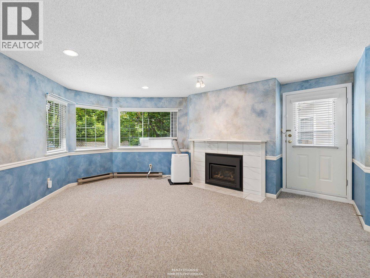 9 1328 Brunette Avenue Property Photo 3