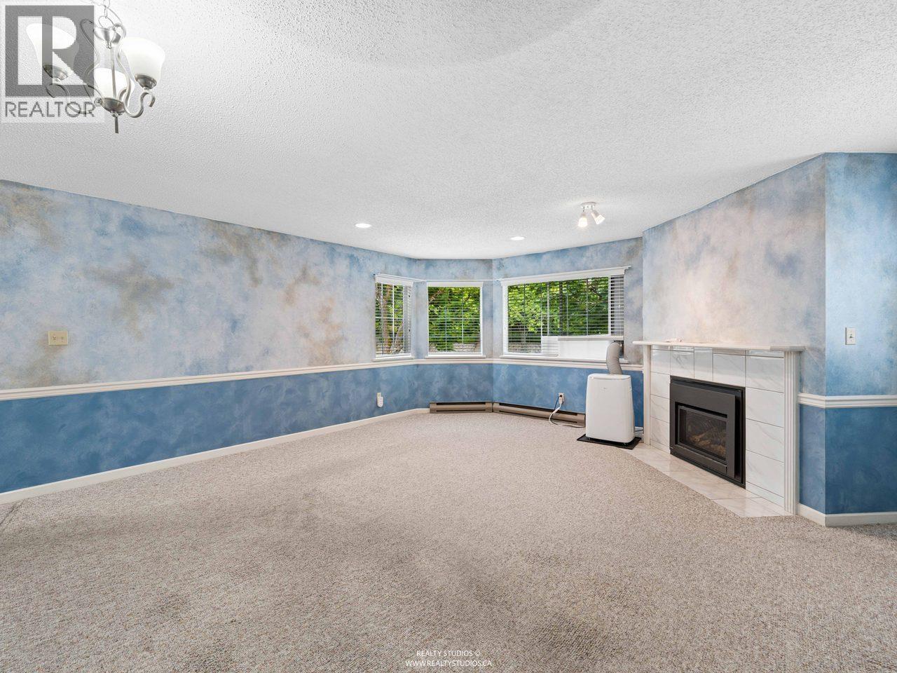 9 1328 Brunette Avenue Property Photo 4