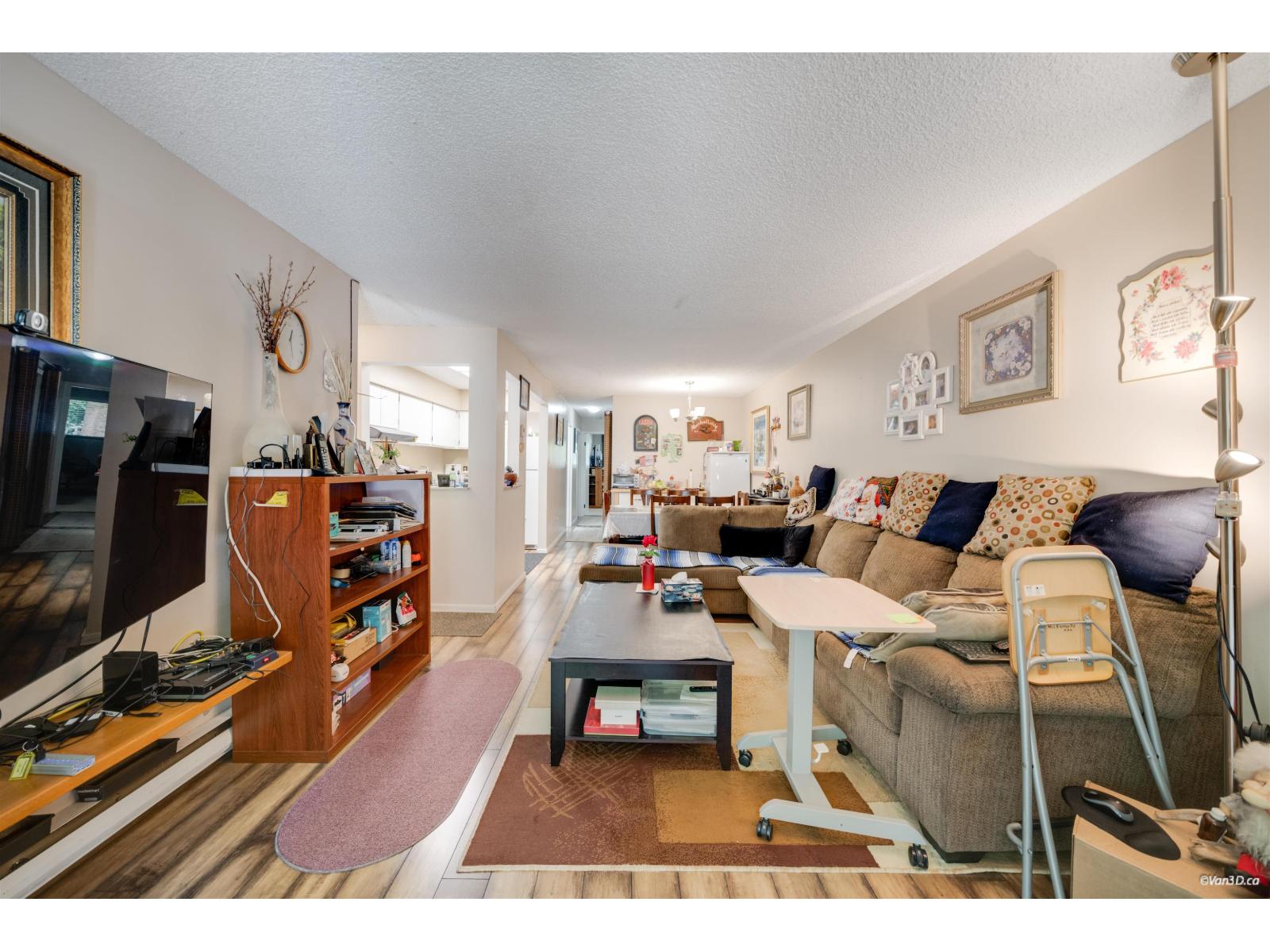 14828 Holly Park Lane Property Photo 3