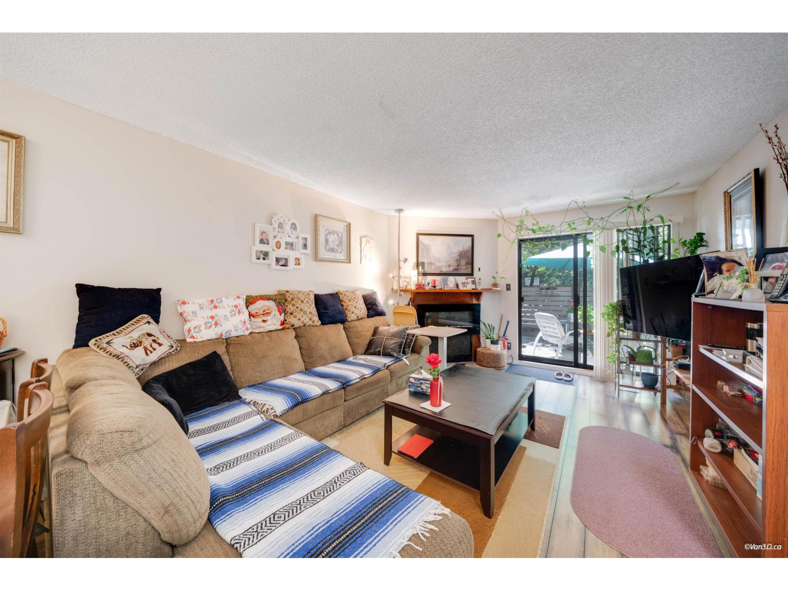 14828 Holly Park Lane Property Photo 4