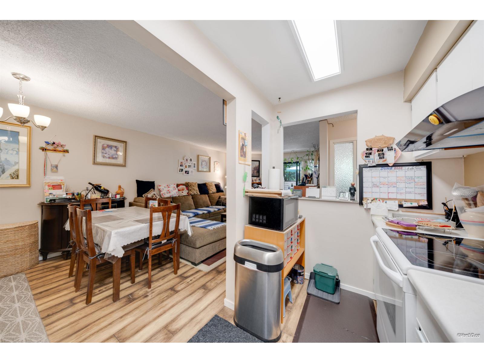 14828 Holly Park Lane Property Photo 6
