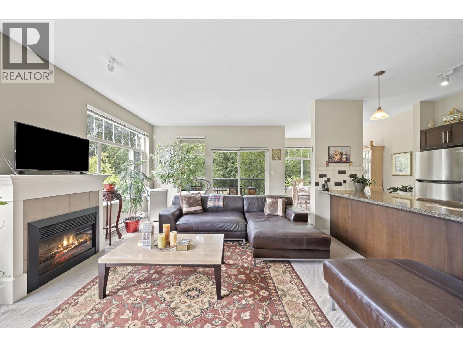 211 2353 Marpole Avenue Property Photo 10