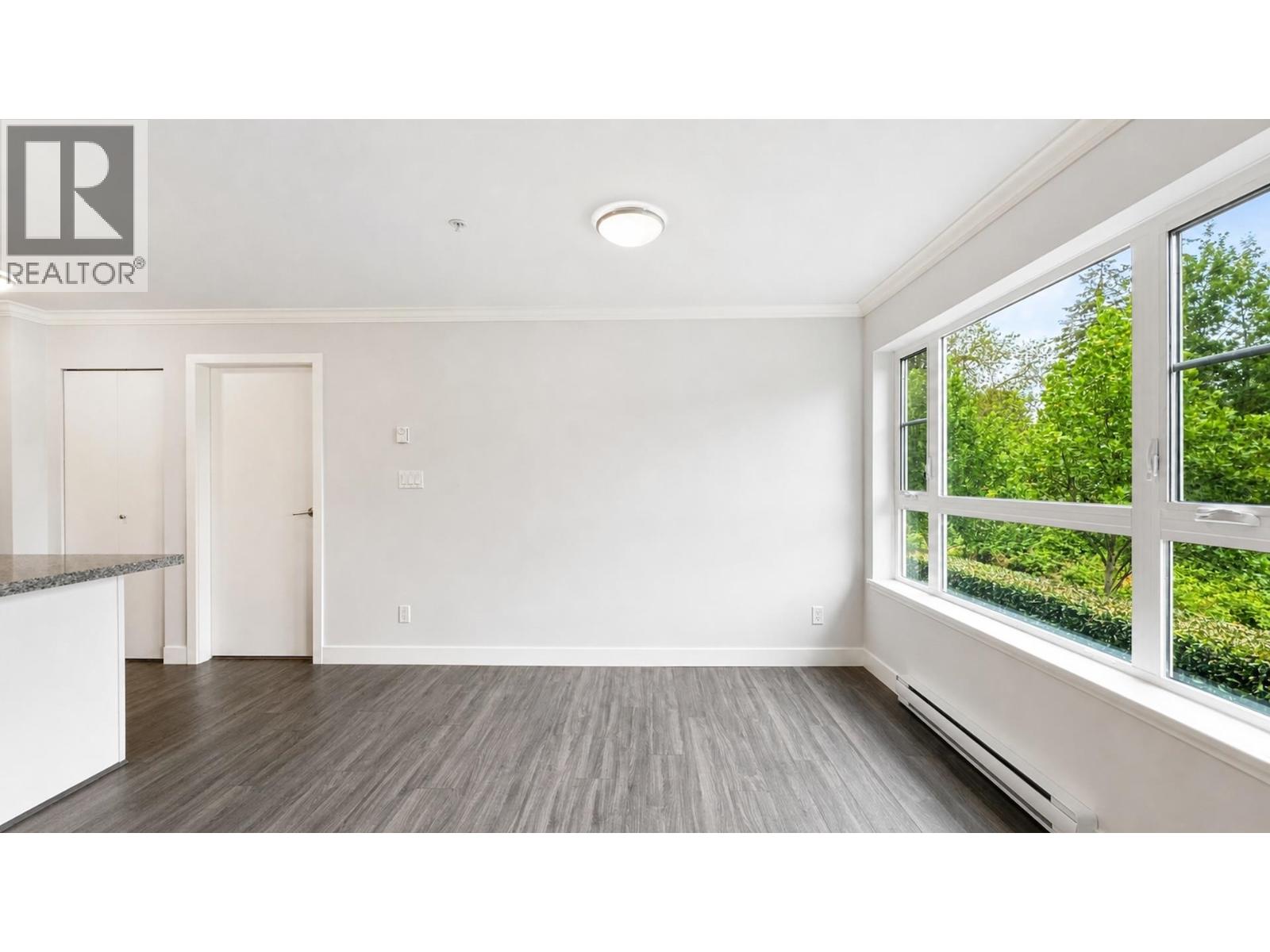 201 12075 Edge Street Property Photo 7