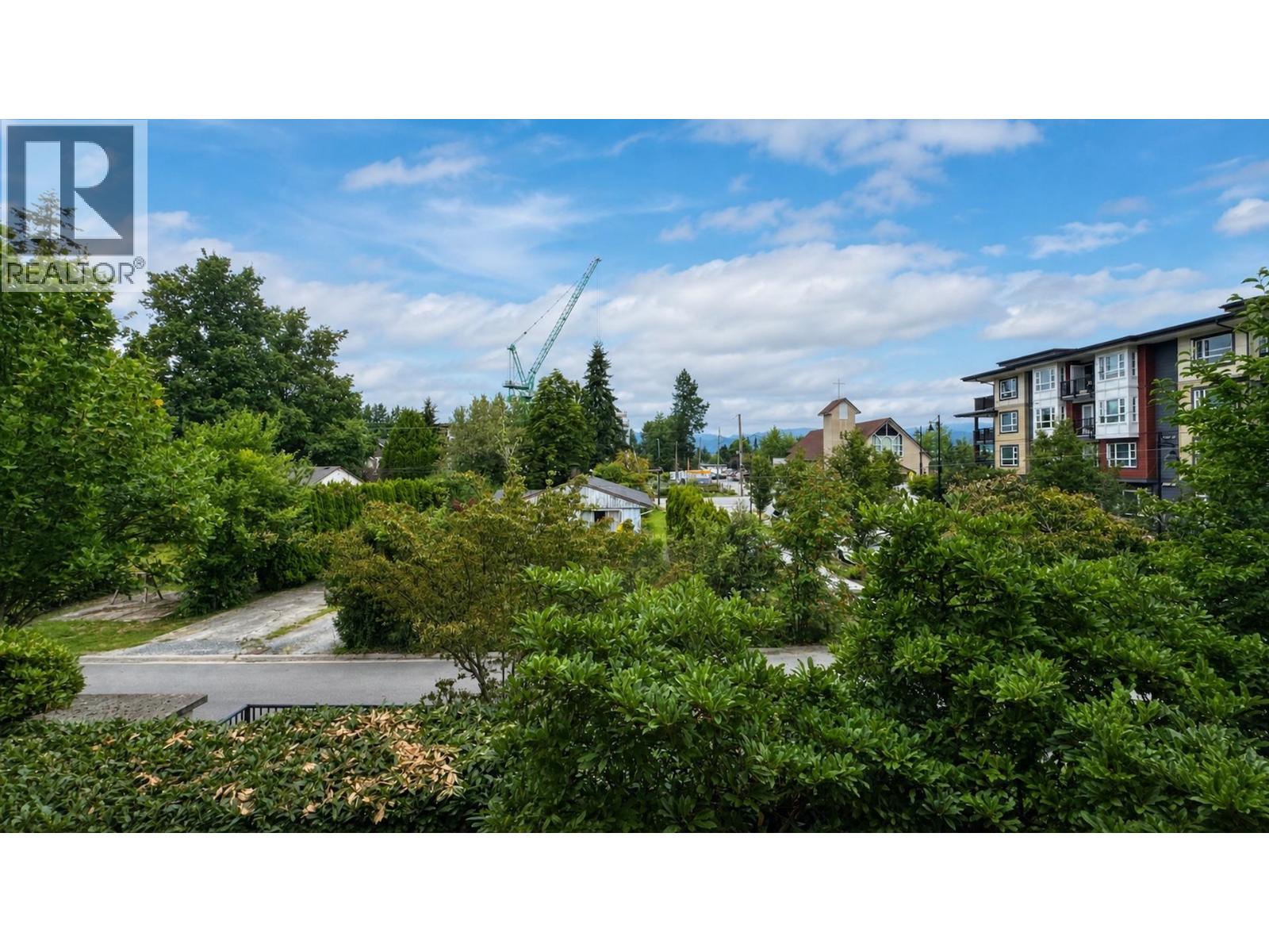 201 12075 Edge Street Property Photo 24