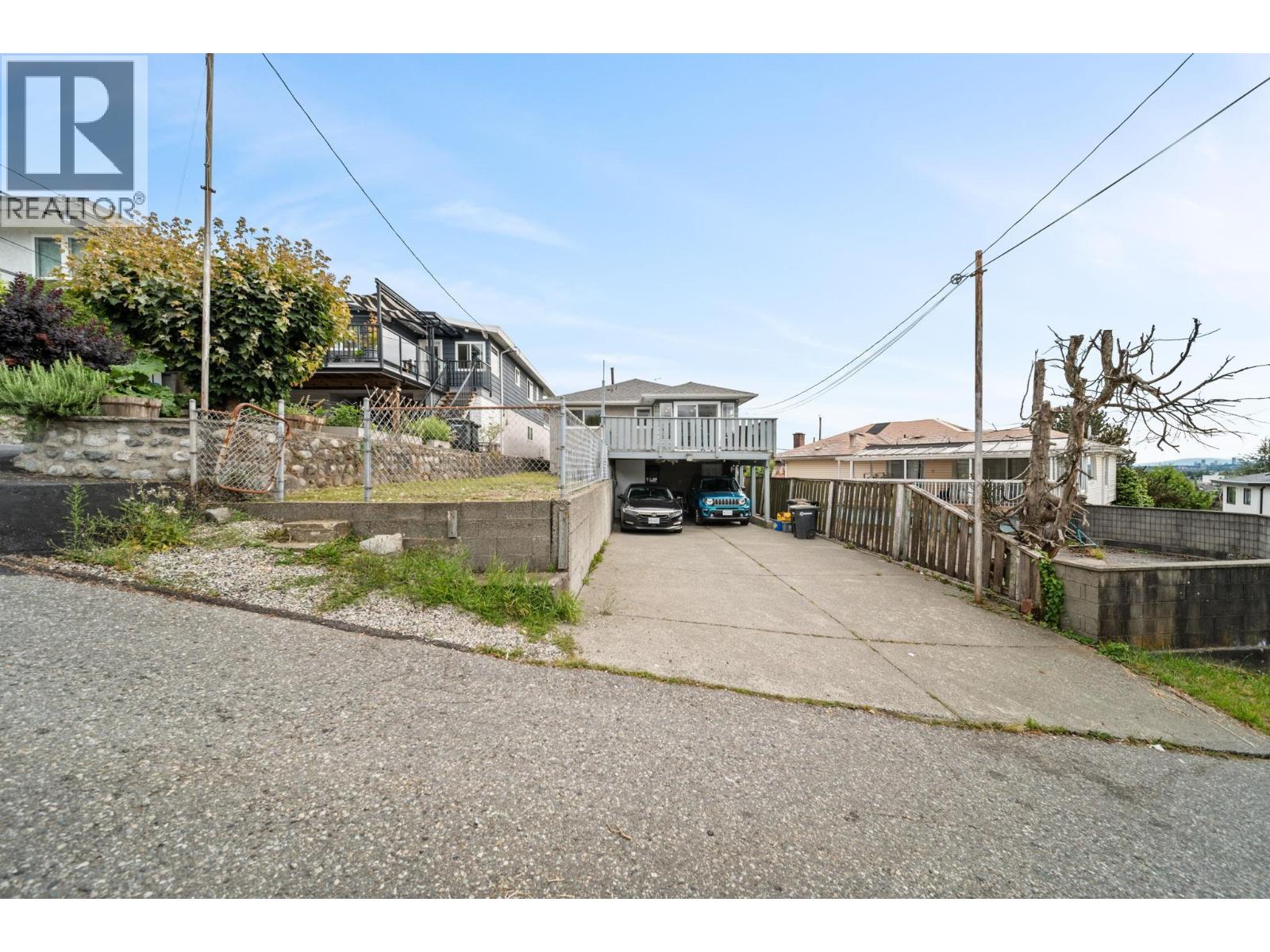 4831 Cambridge Street Property Photo 37