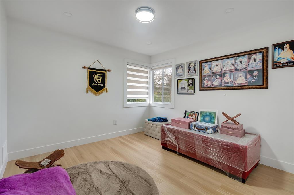 8719 140b Street Property Photo 24