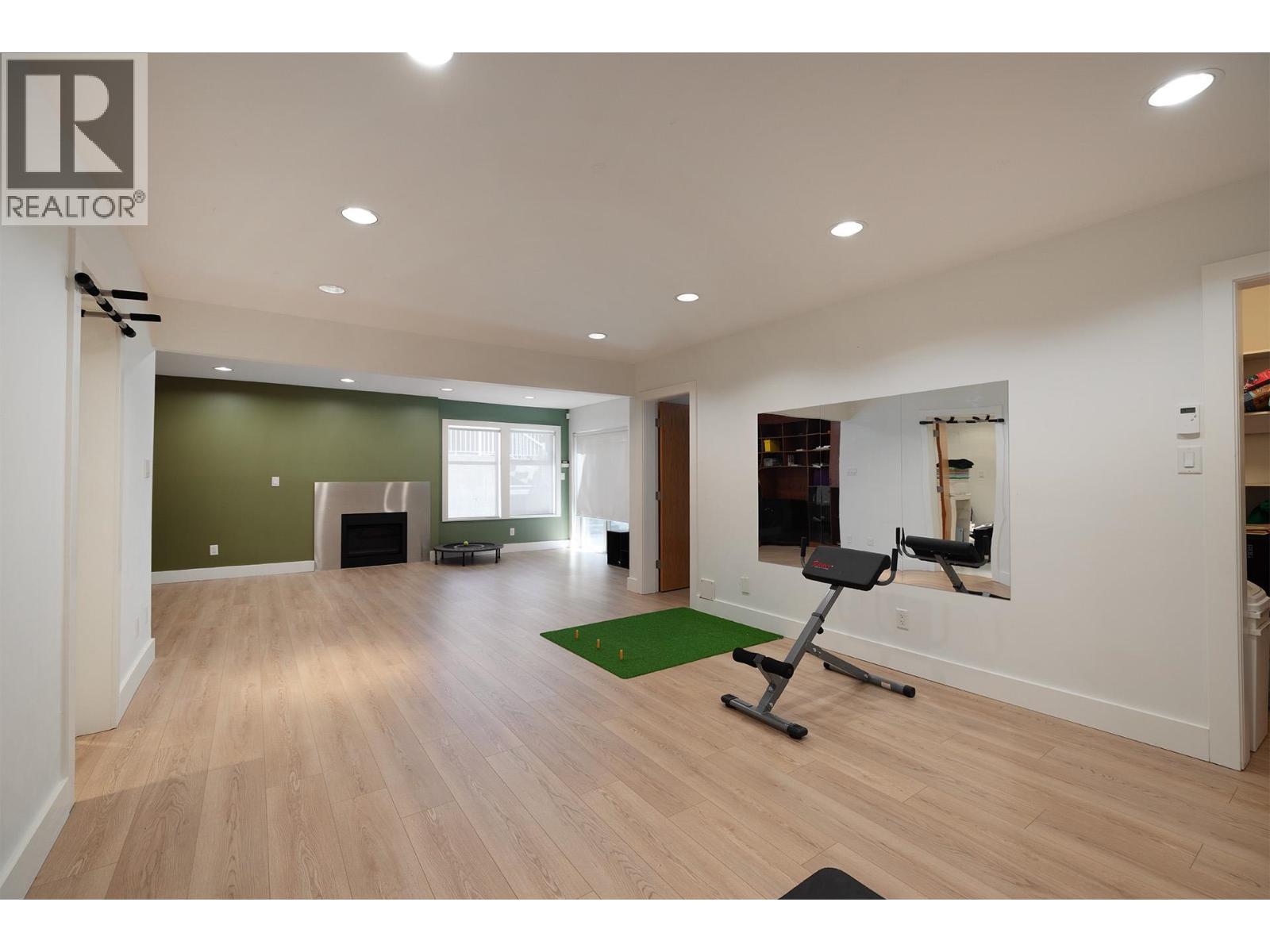 4888 Trafalgar Street Property Photo 29