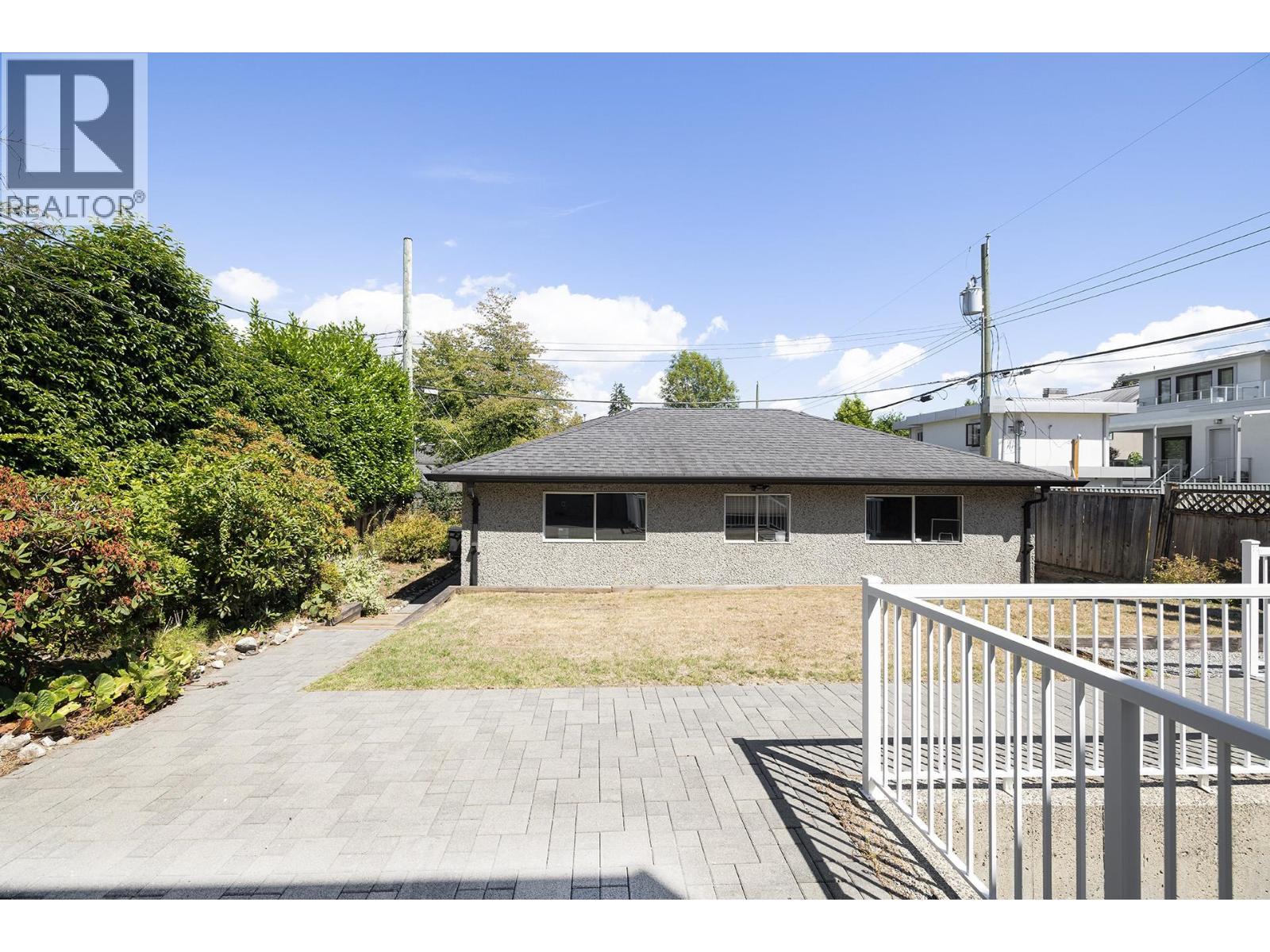 4888 Trafalgar Street Property Photo 36