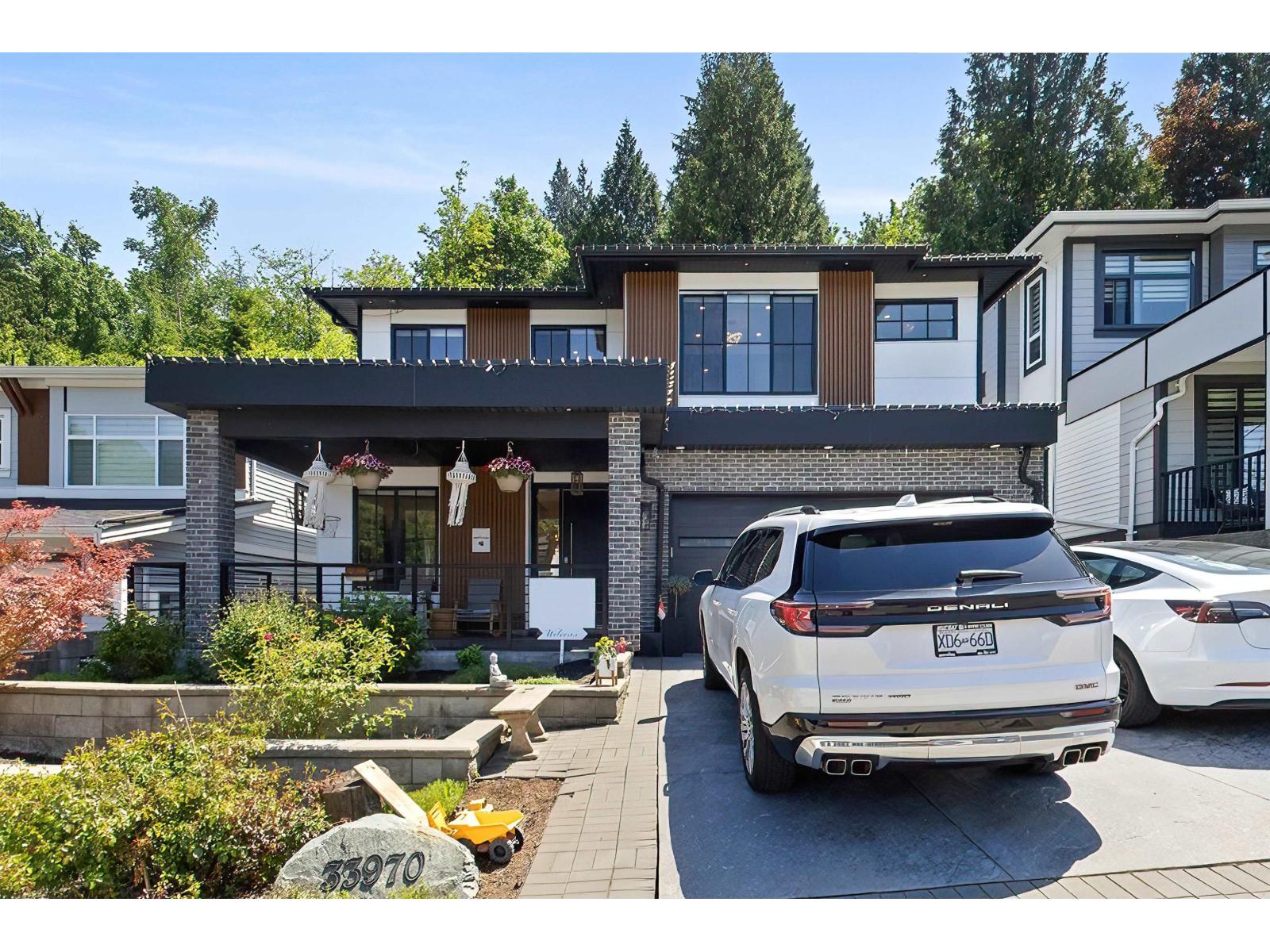 33970 Tooley Place Property Photo 1