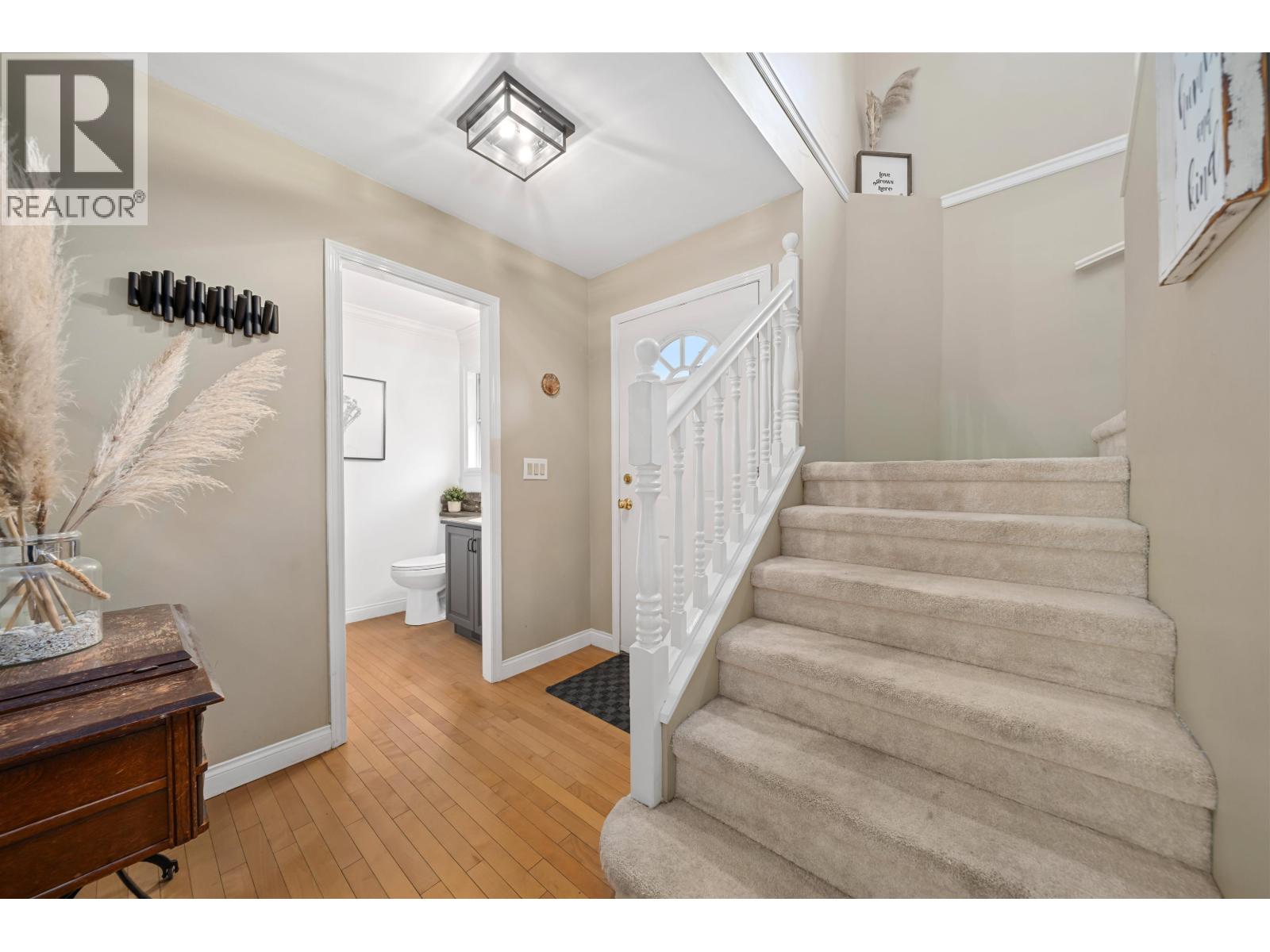 175 1140 Castle Crescent Property Photo 2