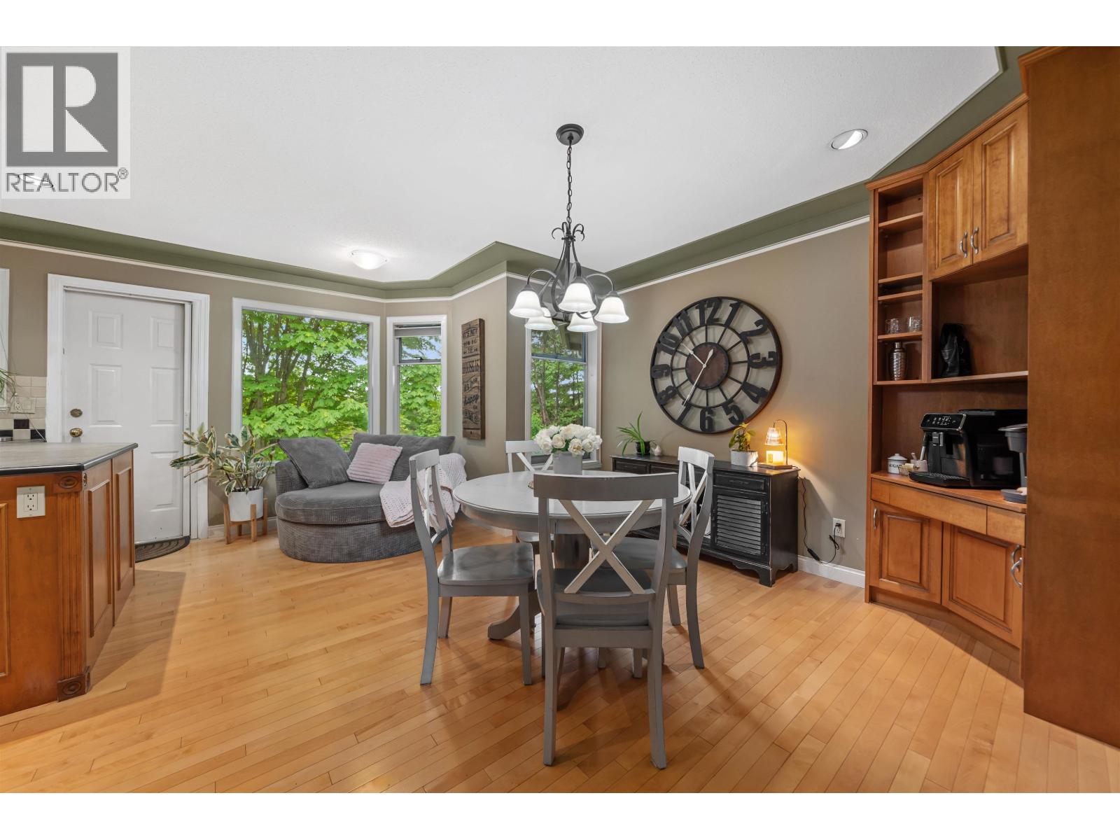 175 1140 Castle Crescent Property Photo 13