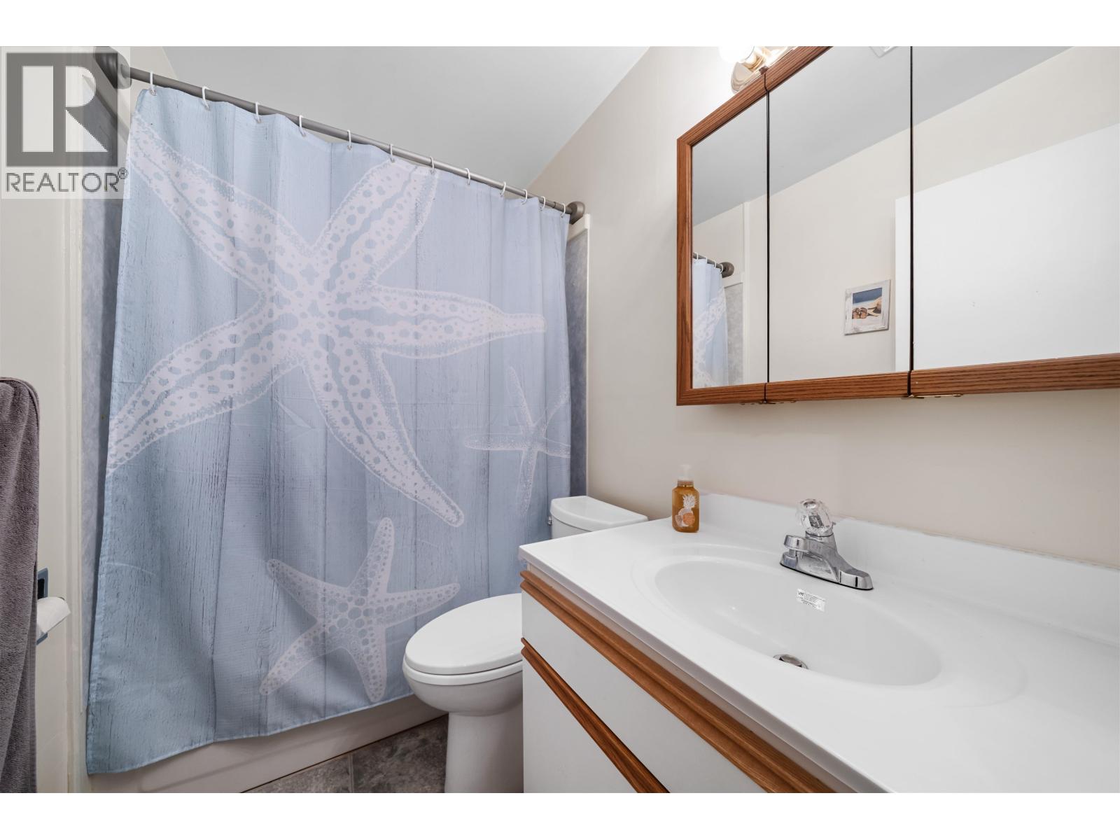 175 1140 Castle Crescent Property Photo 30