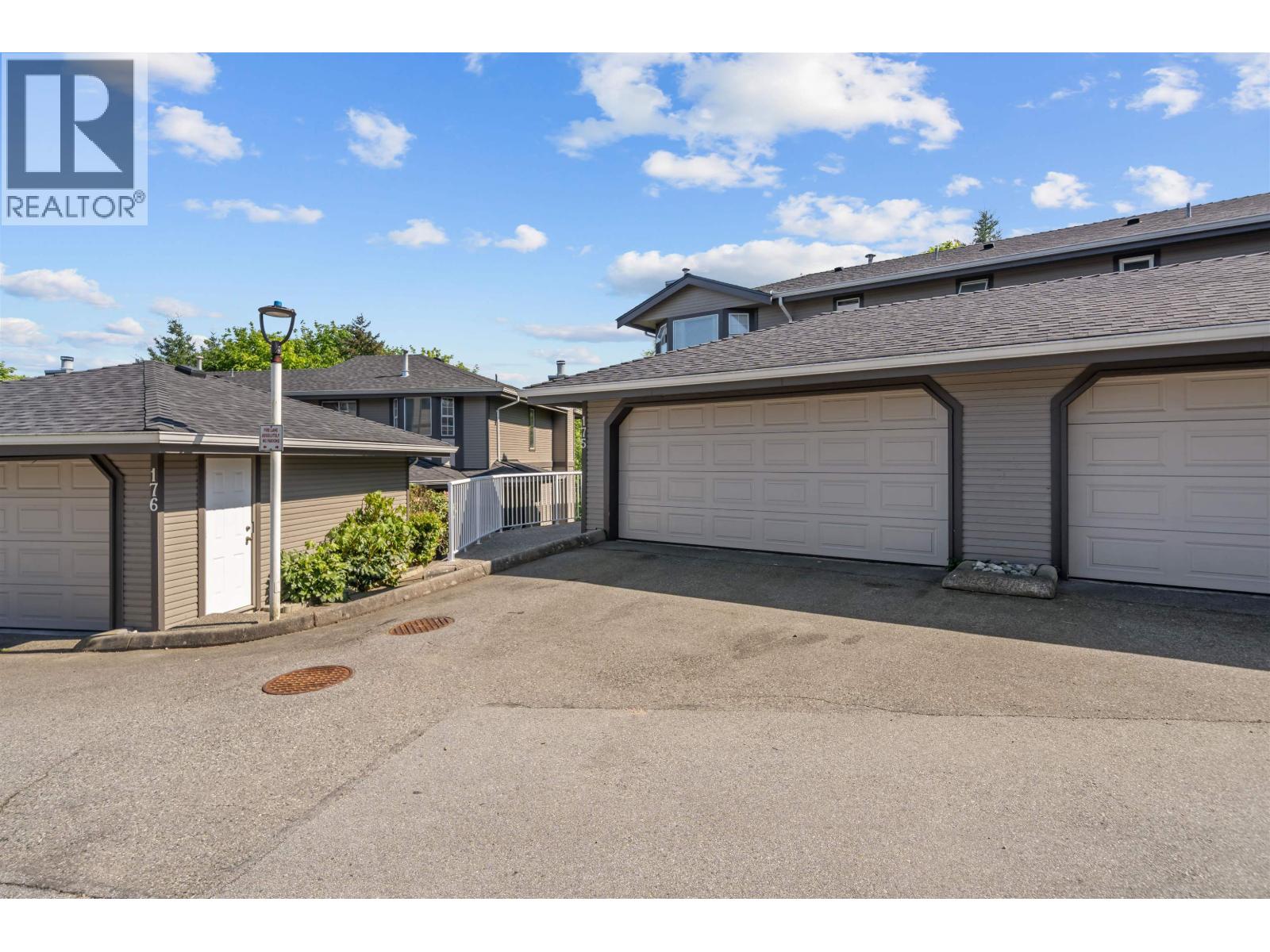 175 1140 Castle Crescent Property Photo 36