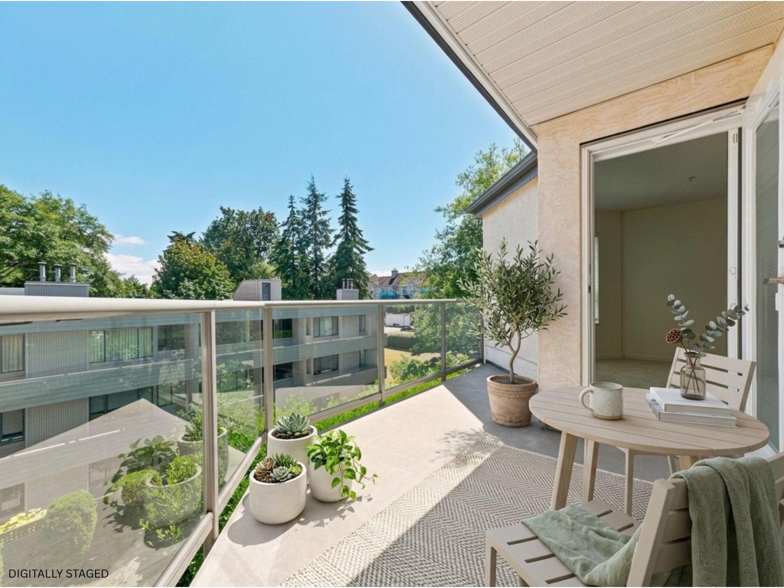 303 15255 18 Avenue Property Photo 19
