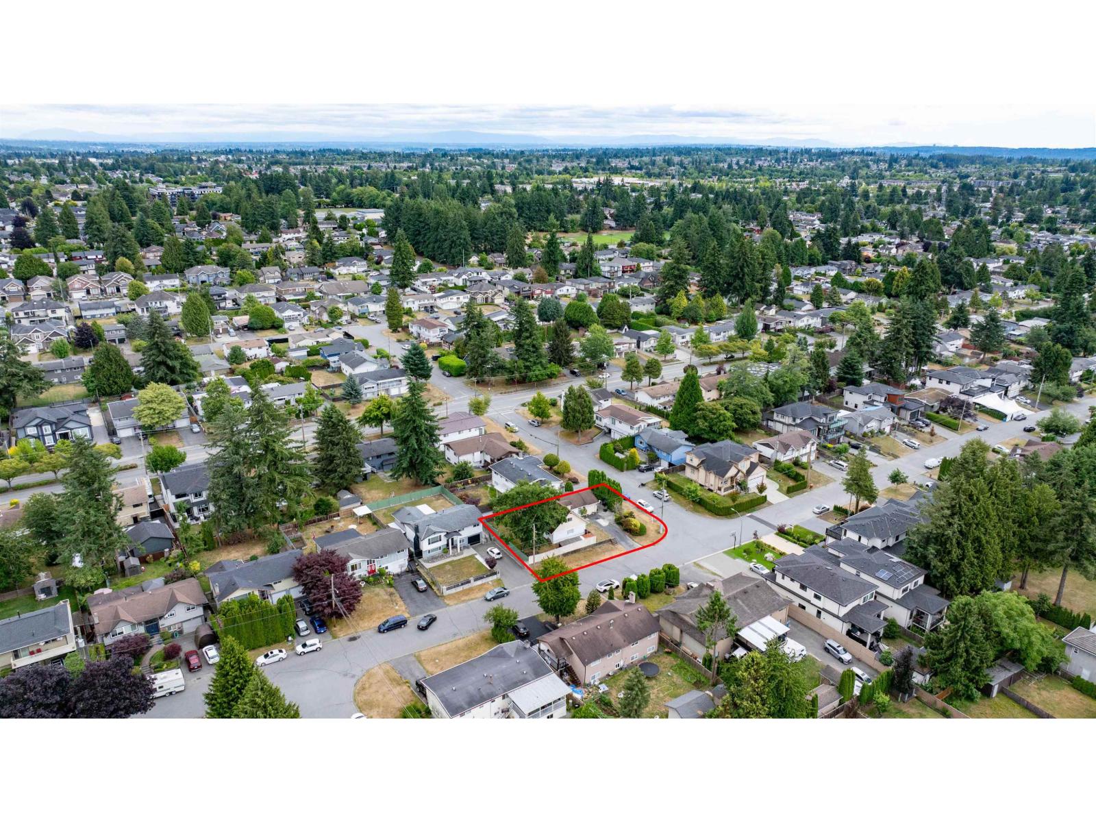 11565 77a Avenue Property Photo 7