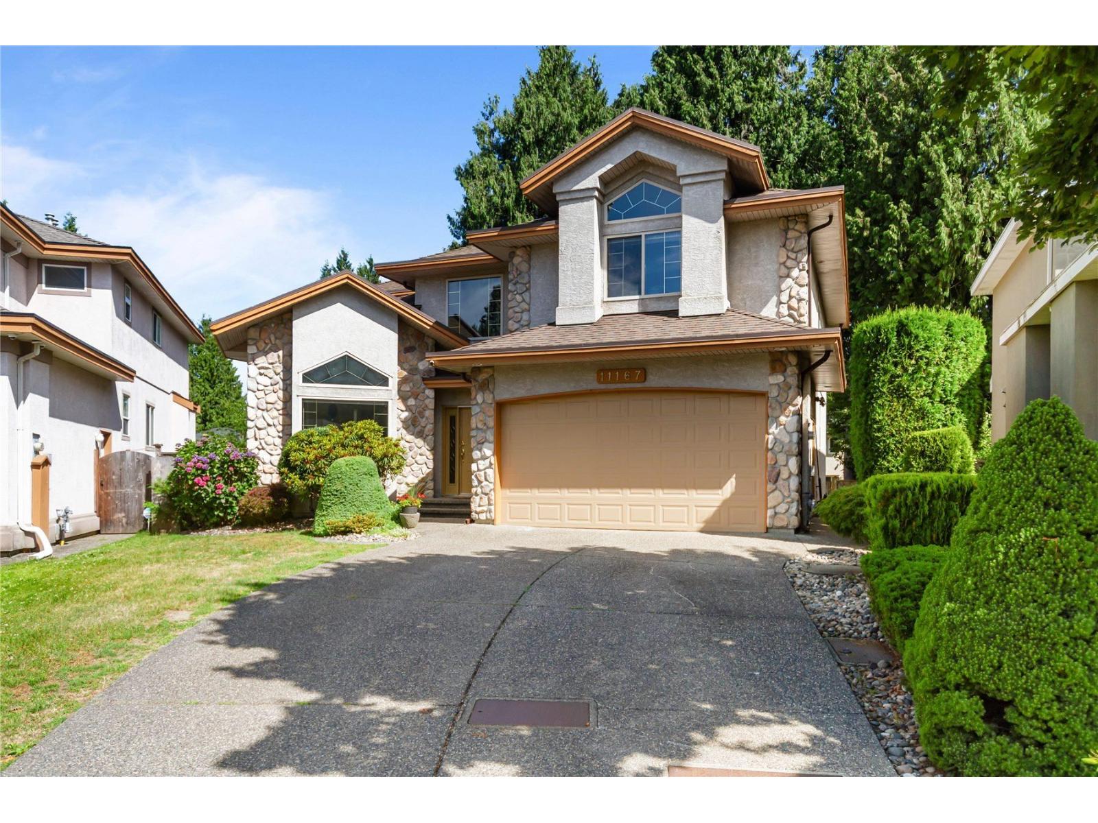 11167 160a Street Property Photo 2